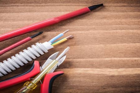 Hiring a New Jersey Electrician for Electrical Repairs and Services