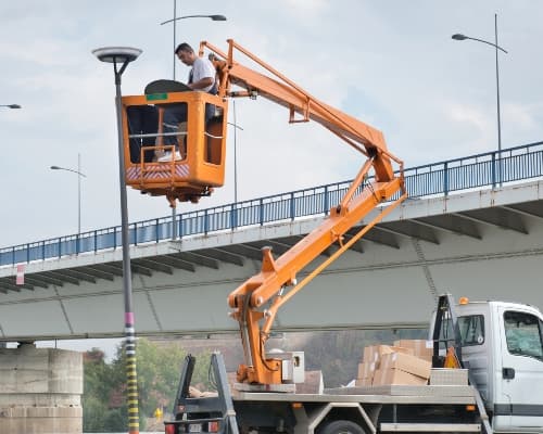 Bucket Truck Service Image